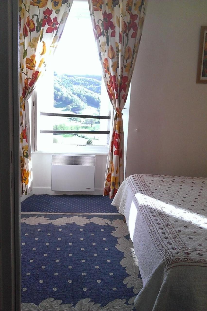 Auberge Hotel De Tournemire - Cantal Bagian luar foto
