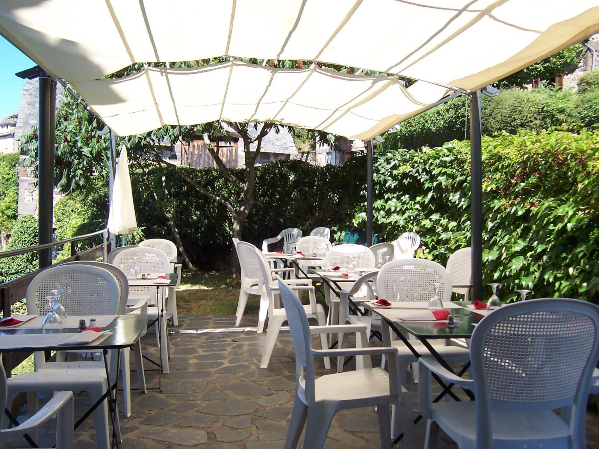Auberge Hotel De Tournemire - Cantal Bagian luar foto